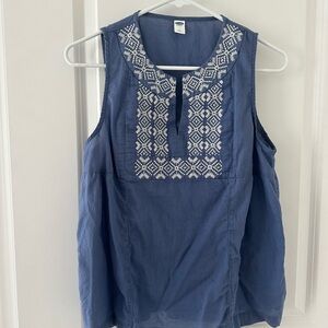 Old Navy Embroidered Blue Sleeveless Top
